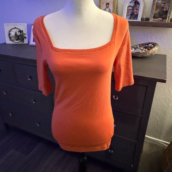 Beautiful EUC orange square neck top - Picture 1 of 4